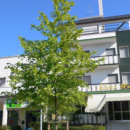 Hotel Elite Cervia Kültér fotó