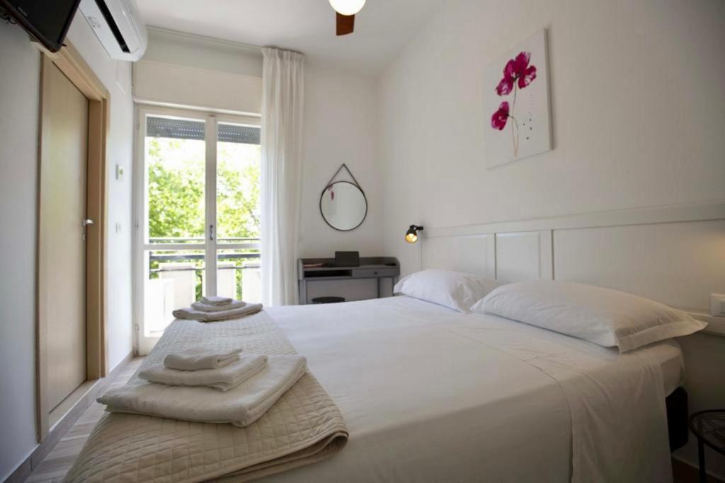 Hotel Elite Cervia Kültér fotó