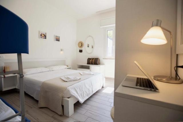Hotel Elite Cervia Kültér fotó